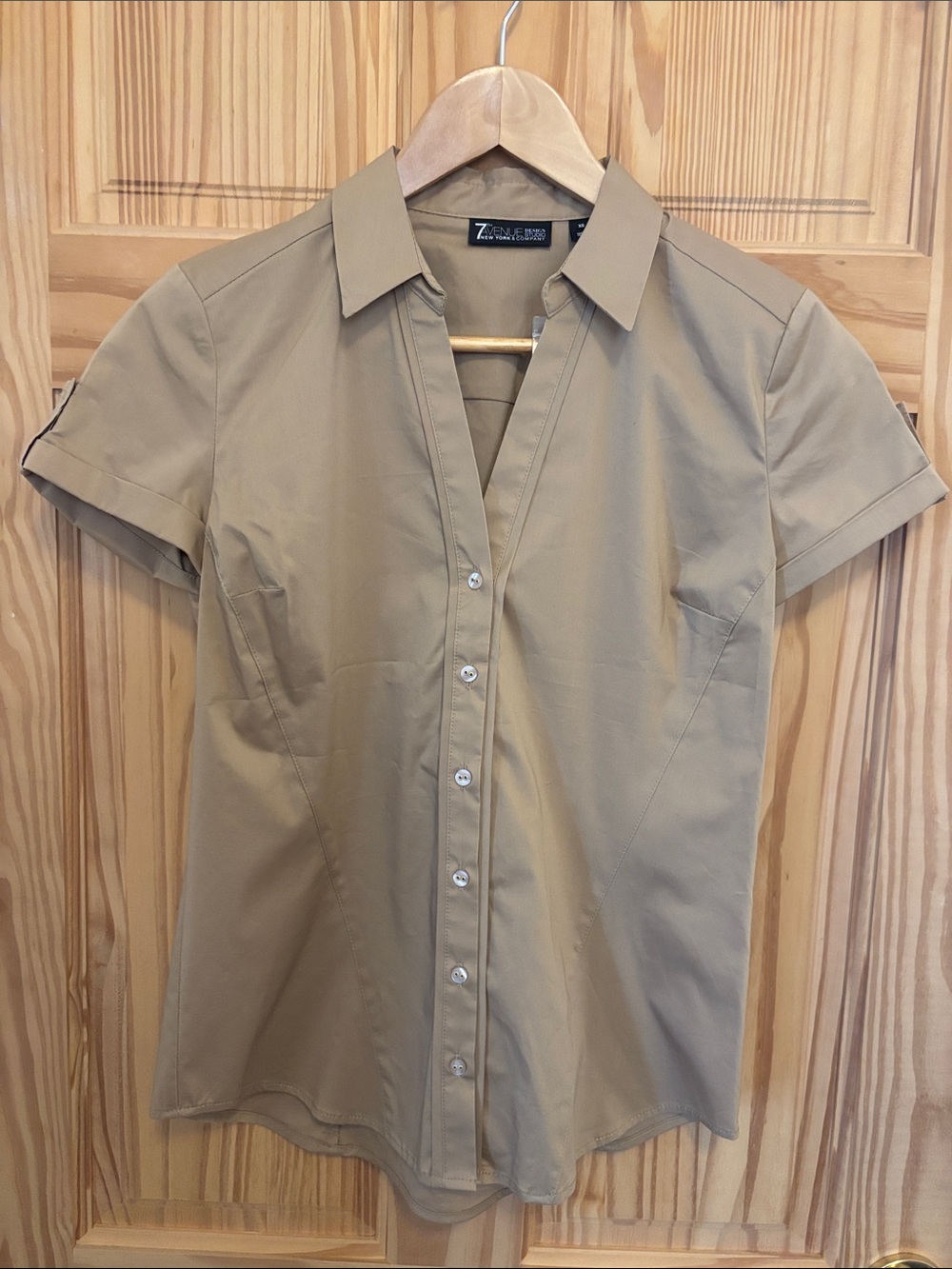 Zara Short-Sleeve Button-Front Shirt in Khaki